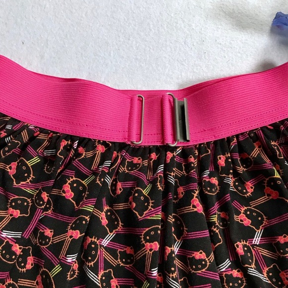 Hello Kitty NWOT Mini Skirt Girls M (8) - Picture 4 of 9